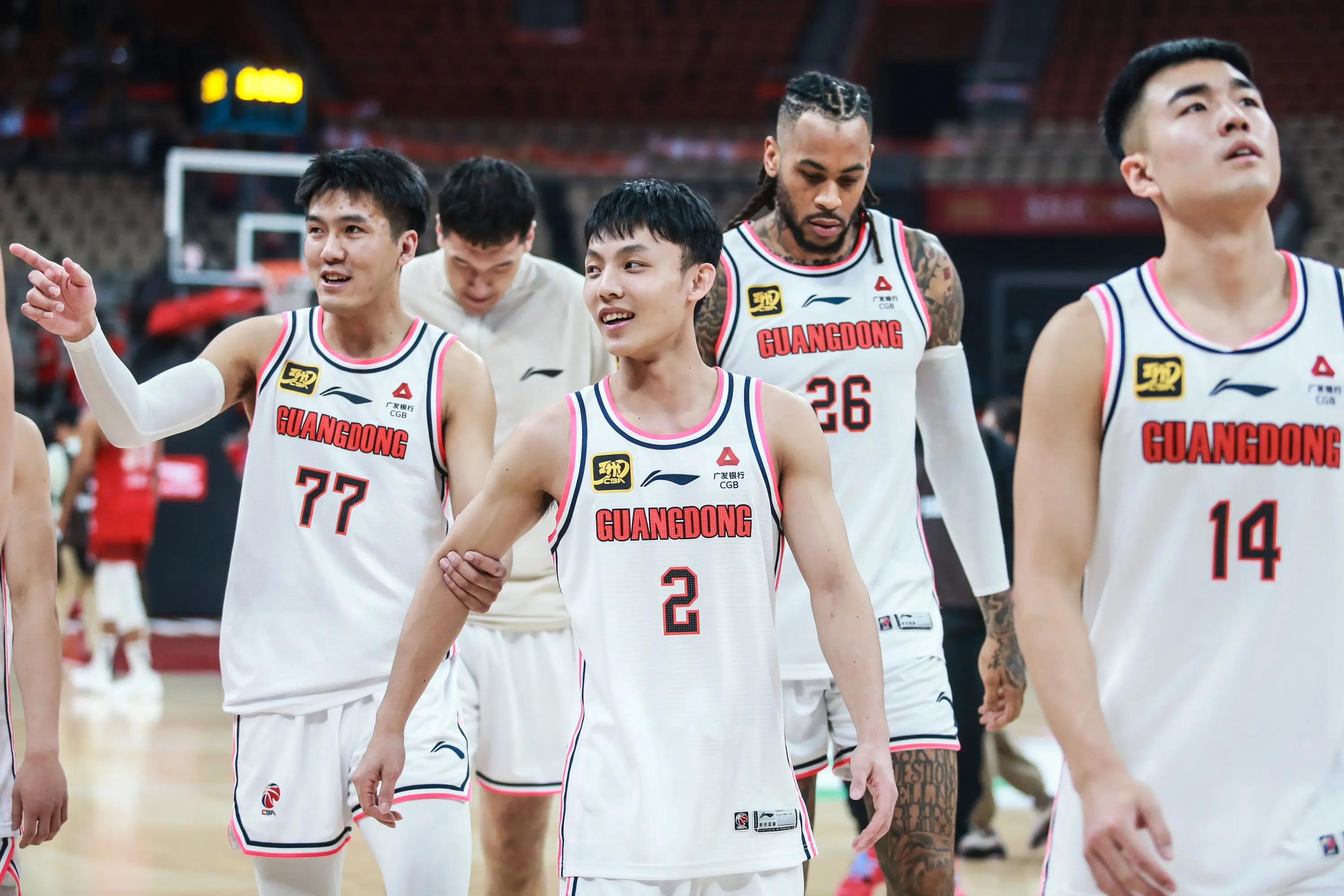 CBA常规赛倒计时；明尼苏达森林狼集结日绝杀压哨；细节引发关注；底气十足；更衣室氛围转暖的简单介绍-爱游戏网址