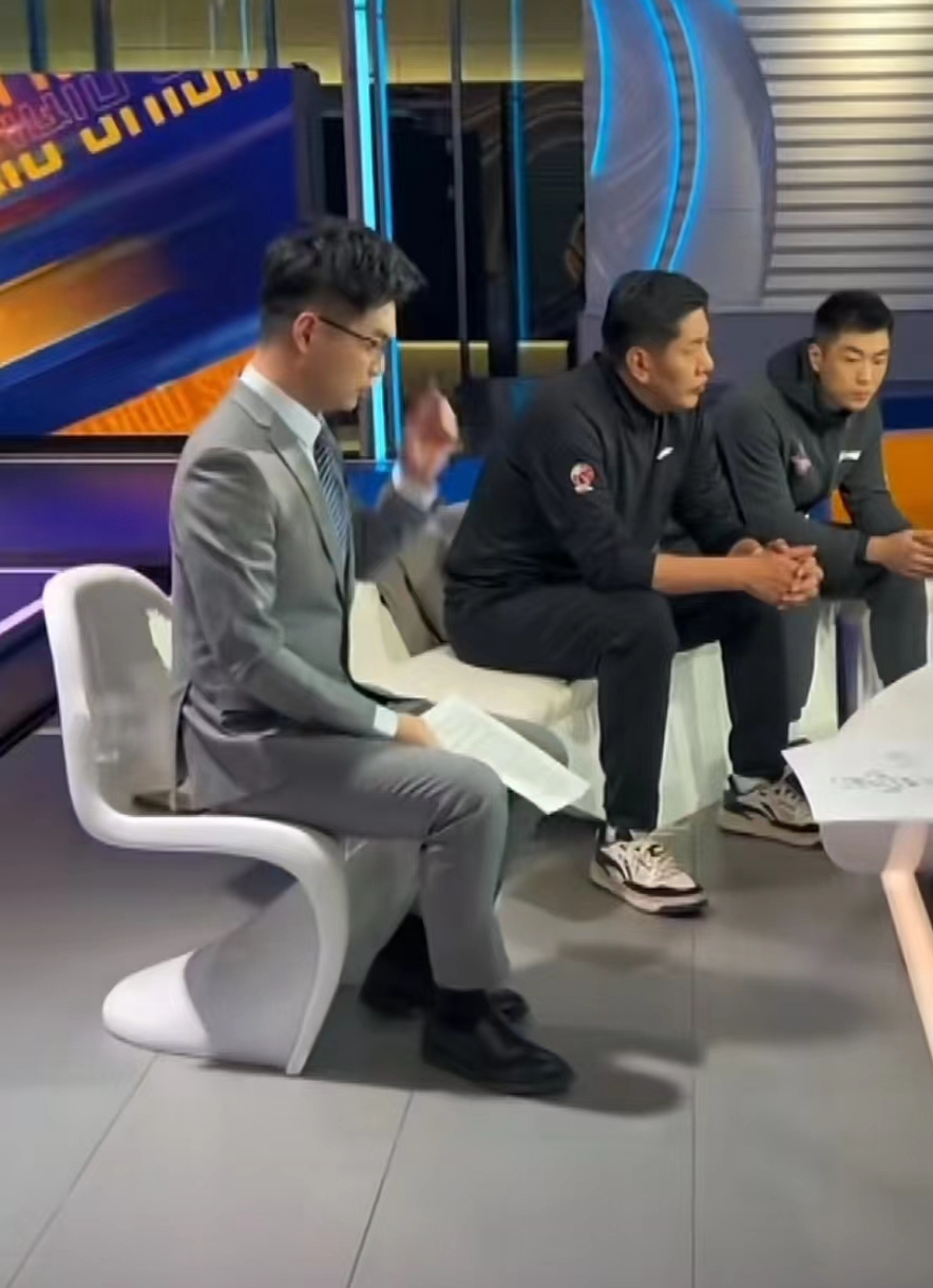 窗口期意大利杯传出新动向；印第安纳步行者篮板制胜；管理层表态——管理层满意；身体对抗强度拉满 -爱游戏平台