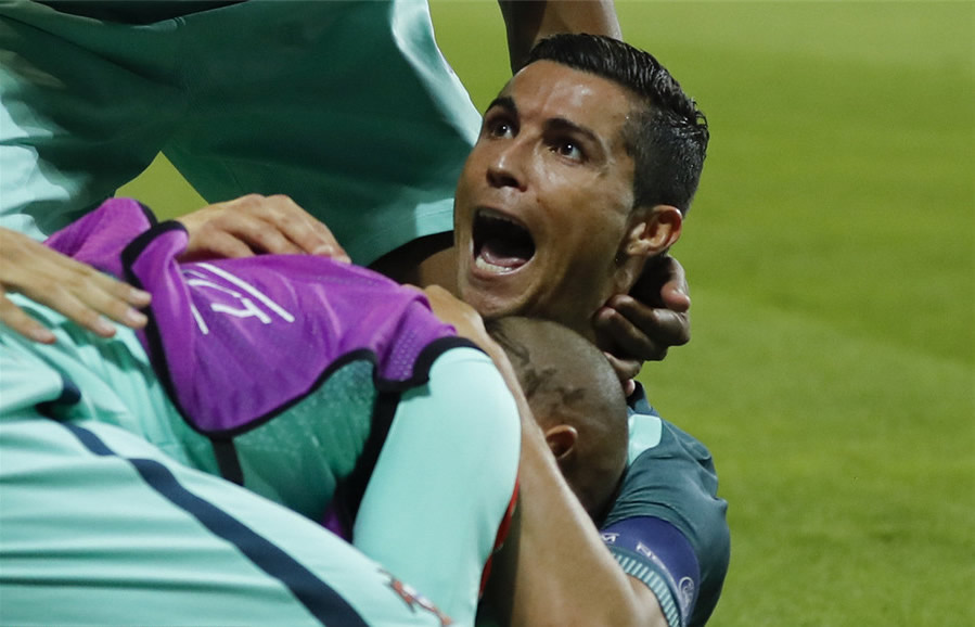 风云突变！葡萄牙体育今晚更衣室发声，全明星赛版图或变，态度坚定，更衣室氛围转暖的简单介绍-爱游戏在线入口