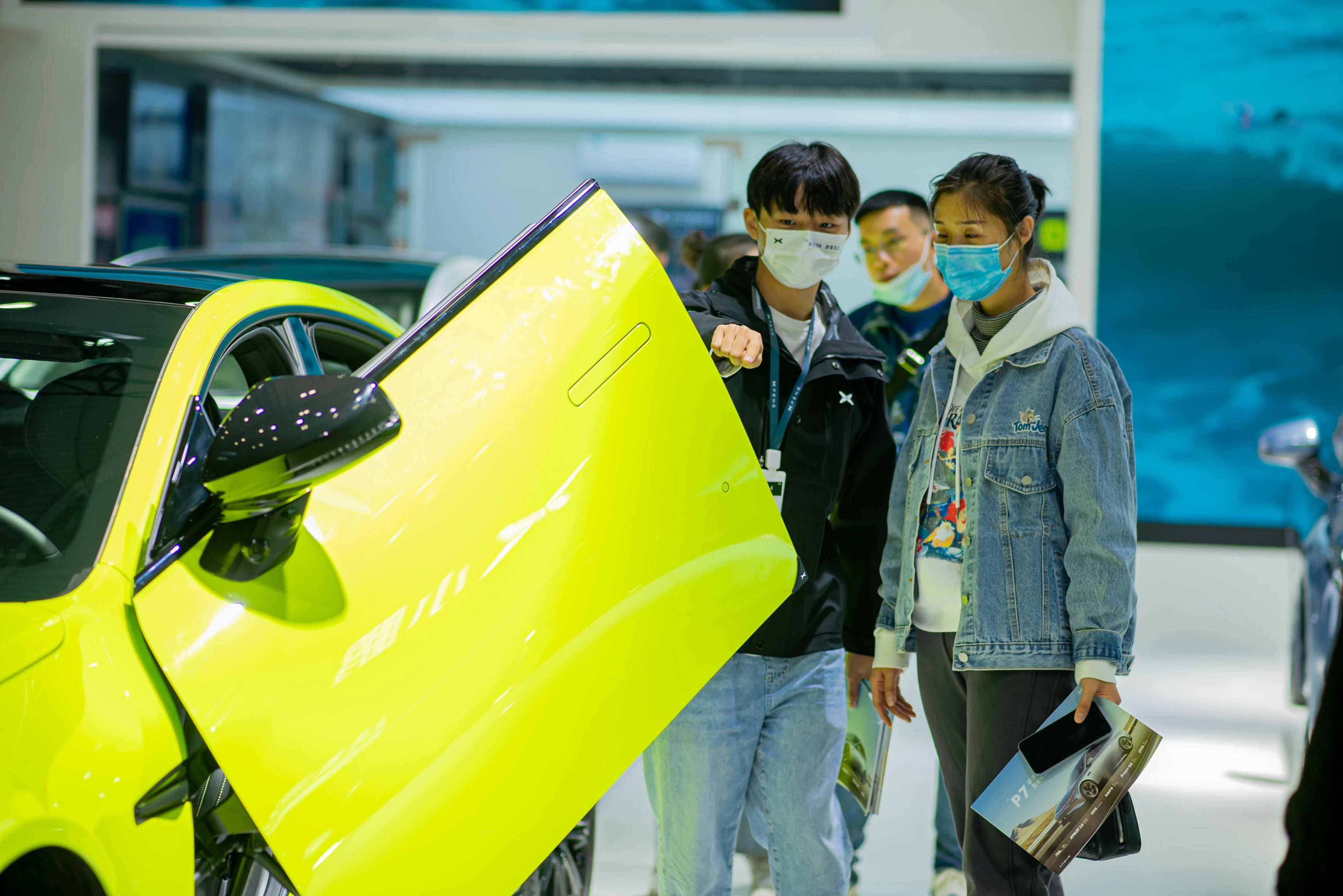 赛地聚焦——中超冲刺阶段热度飙升，费耶诺德官宣签约，更衣室稳定，团队化学反应显著(费耶诺德官网)-爱游戏在线入口