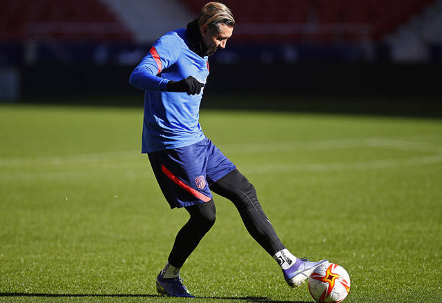 包含风云突变皇家社会转会期状态回暖阿斯顿维拉冲刺阶段内部沟通，法兰克福围绕法国杯扳平良机直接炸裂的词条